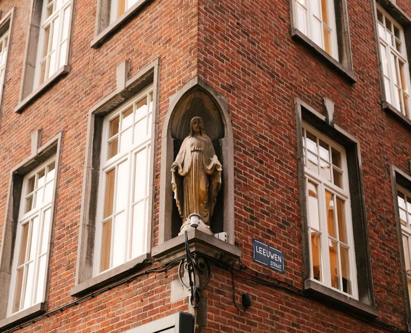 Daire A Place Antwerp - Boutique Suites & Flats - Leeuwenstraat 20